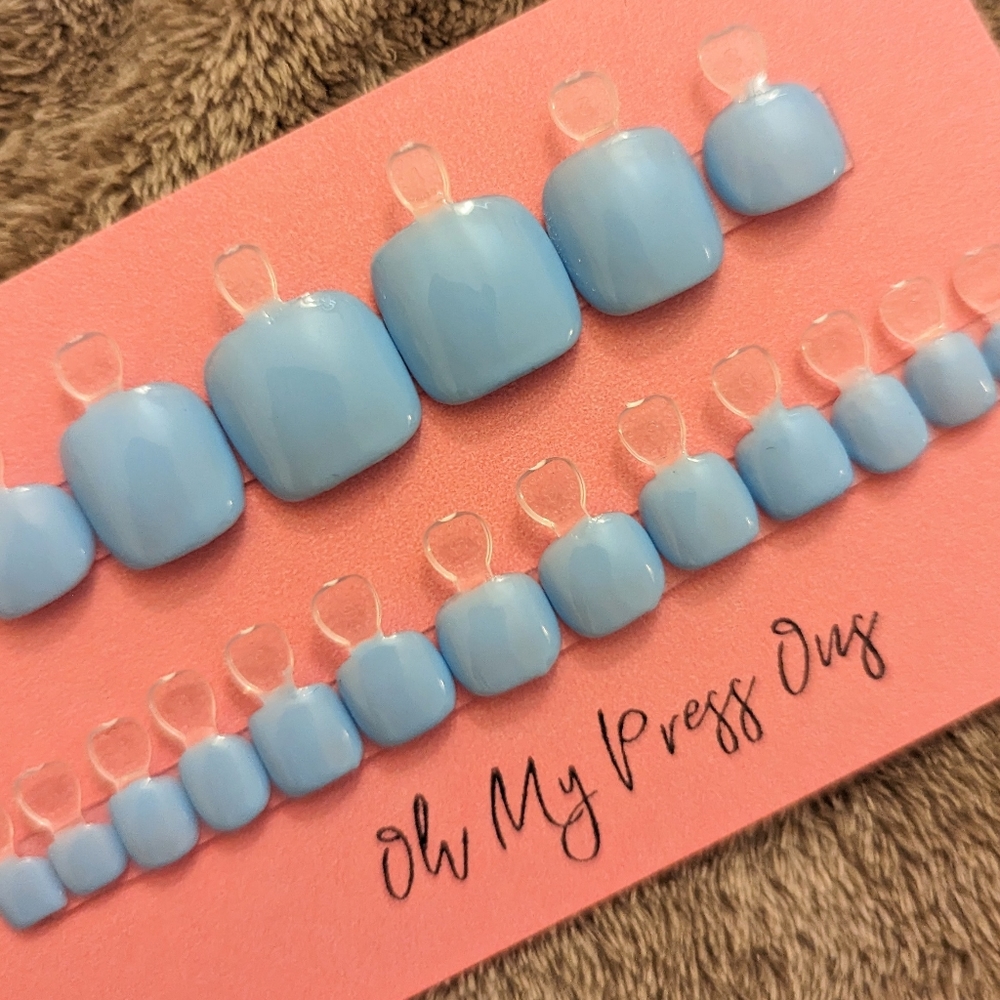 Press-On Toe Nails with application kit